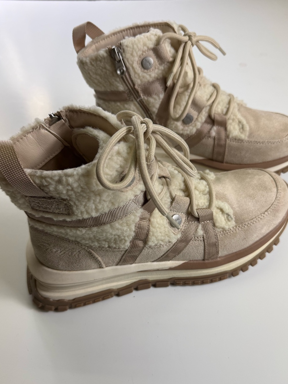 Blowfish Cream Lace-Up Sherpa Ankle Boots
